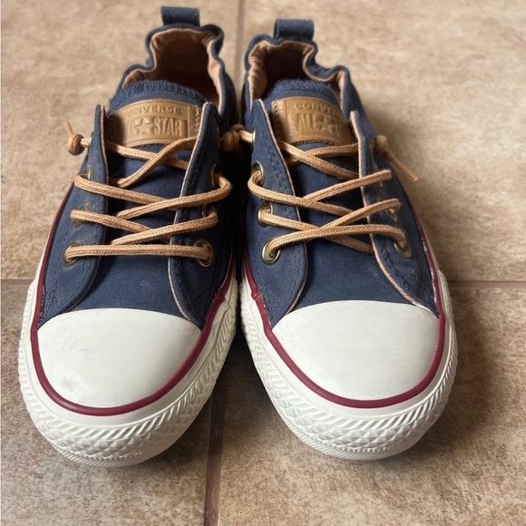 Low top slip on converse - Picture 1 of 5